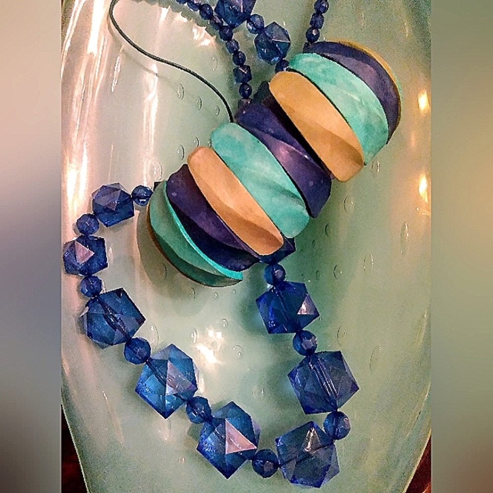 Joan Rivers necklace -GORGEOUS!